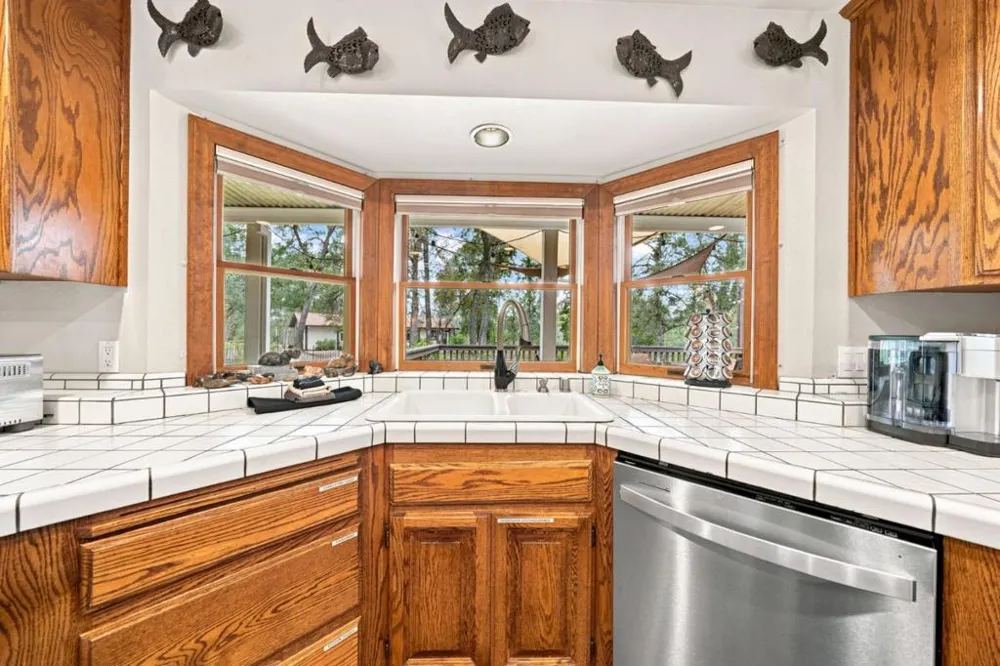 19177 Hollow Lane Redding, CA 96003