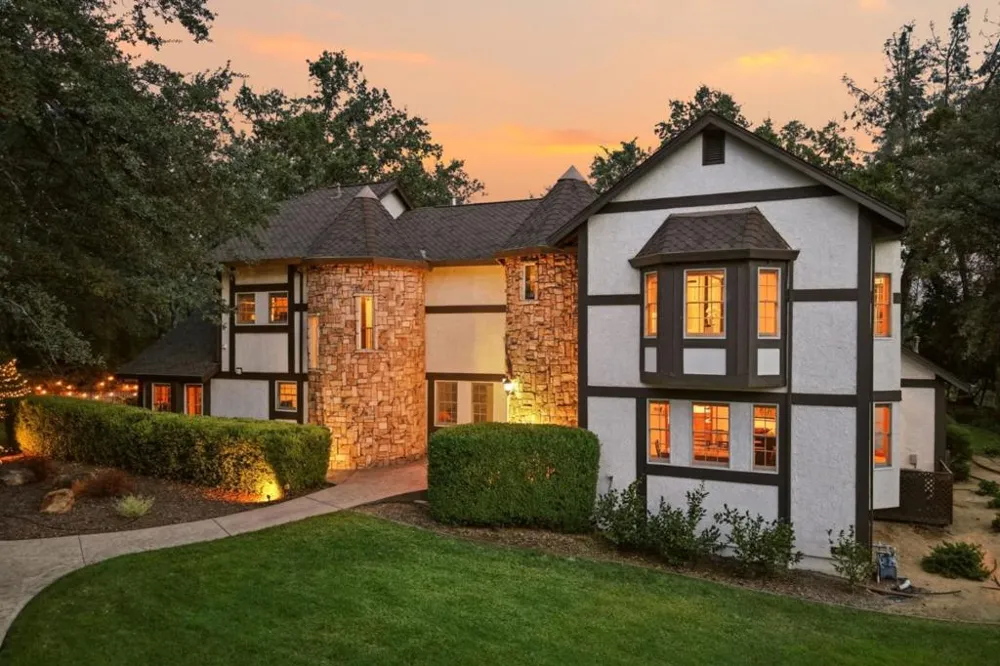 19177 Hollow Lane Redding, CA 96003