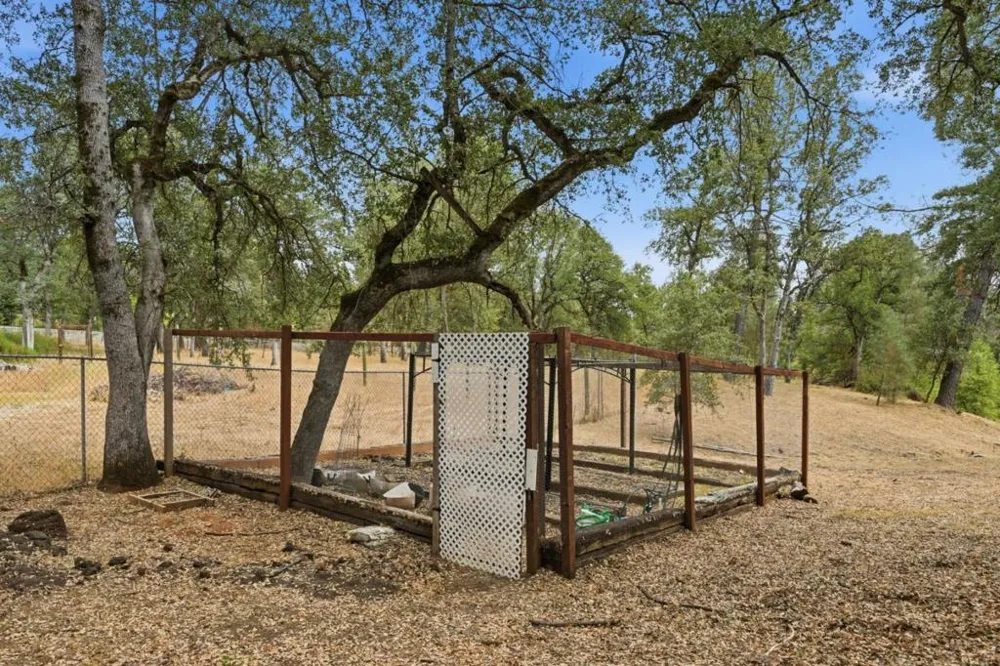 19177 Hollow Lane Redding, CA 96003