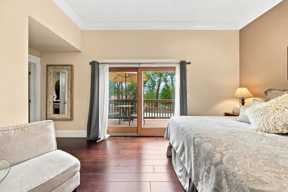 19177 Hollow Lane Redding, CA 96003