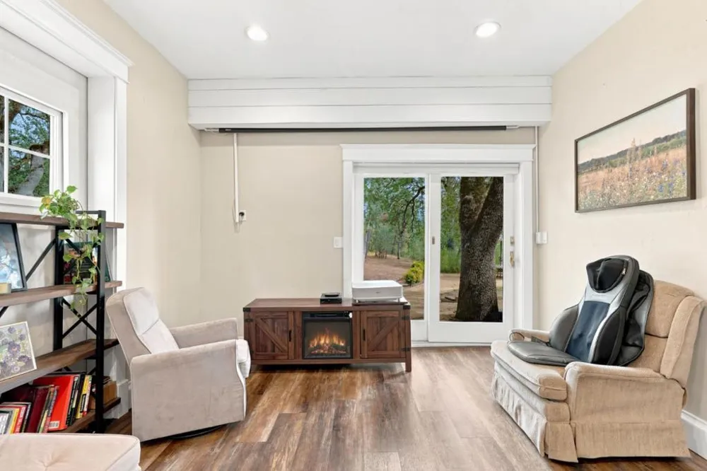 19177 Hollow Lane Redding, CA 96003