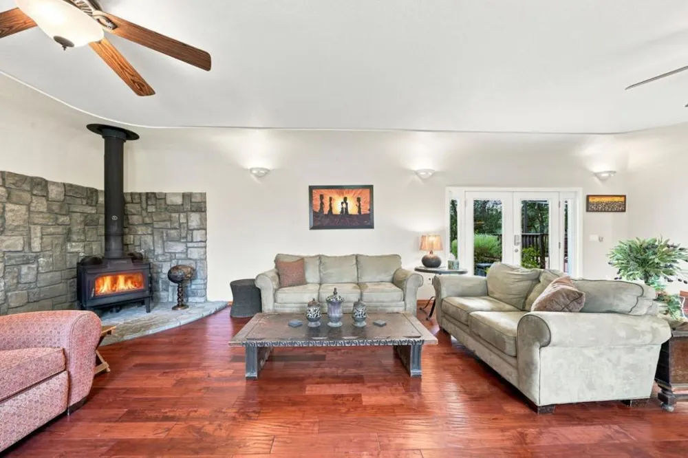 19177 Hollow Lane Redding, CA 96003