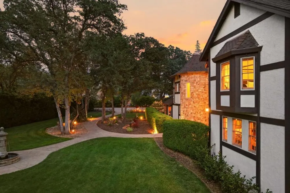 19177 Hollow Lane Redding, CA 96003
