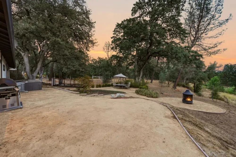 19177 Hollow Lane Redding, CA 96003