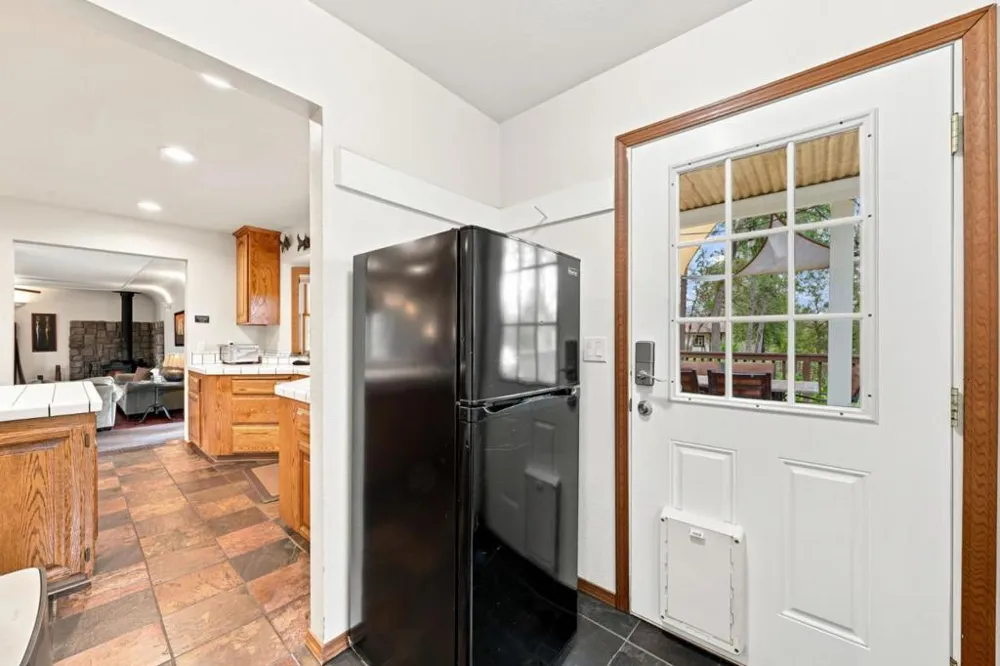 19177 Hollow Lane Redding, CA 96003