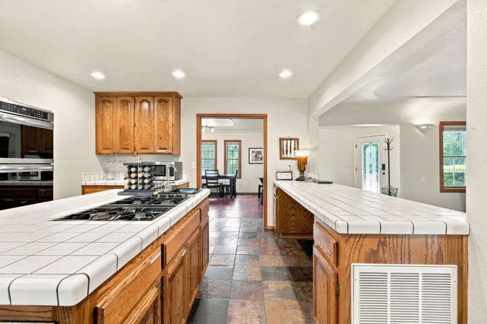 19177 Hollow Lane Redding, CA 96003