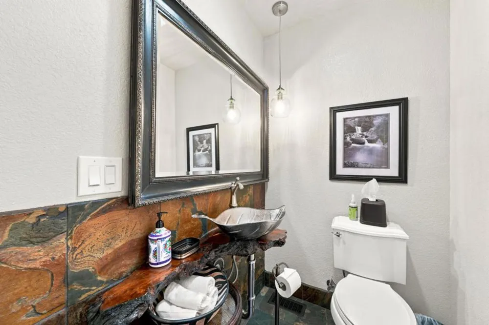 19177 Hollow Lane Redding, CA 96003