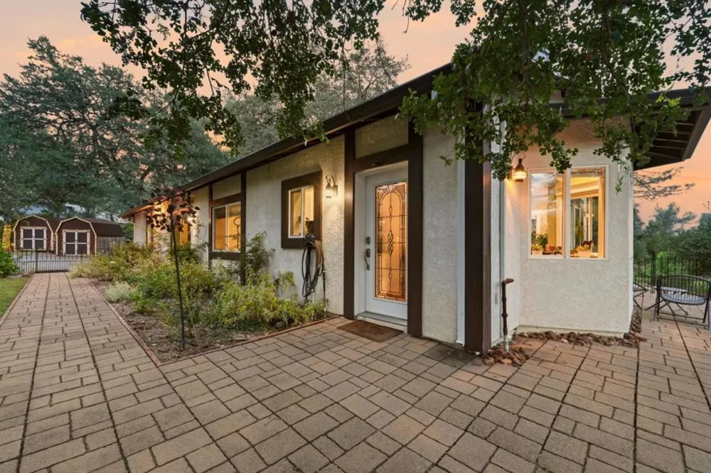 19177 Hollow Lane Redding, CA 96003