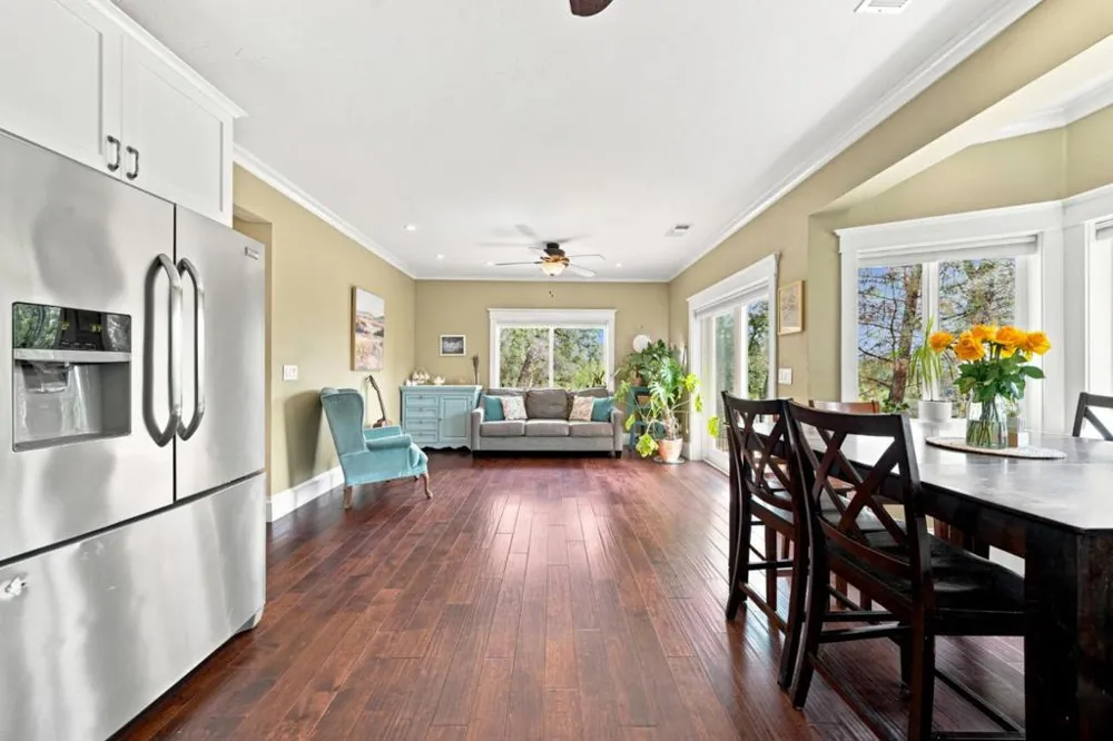 19177 Hollow Lane Redding, CA 96003