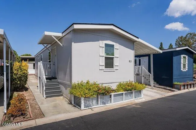 2193 Los Feliz Drive #63 Thousand Oaks, CA 91362
