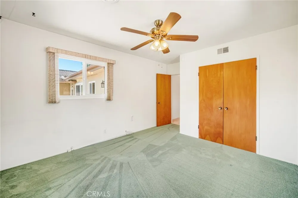 2070 S Eileen Drive Anaheim, CA 92802
