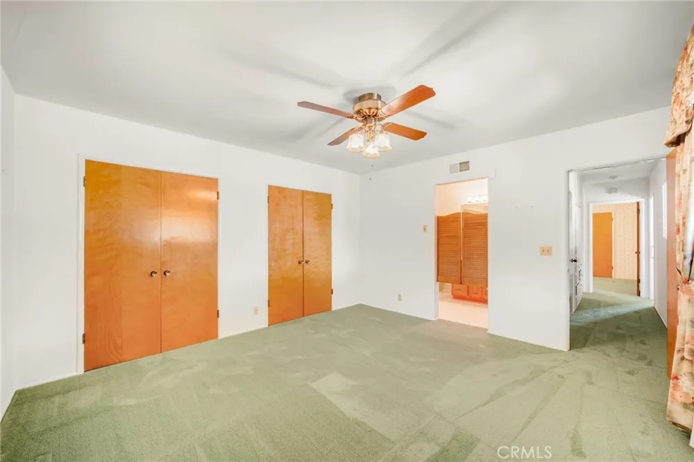2070 S Eileen Drive Anaheim, CA 92802