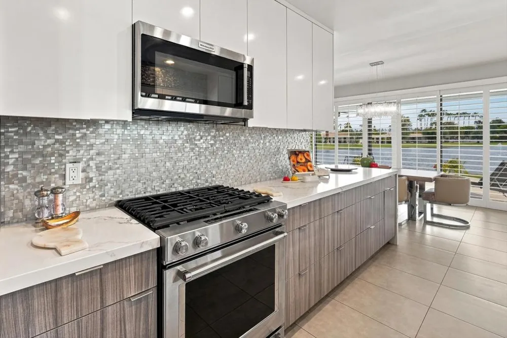 78025 Lago Drive La Quinta, CA 92253