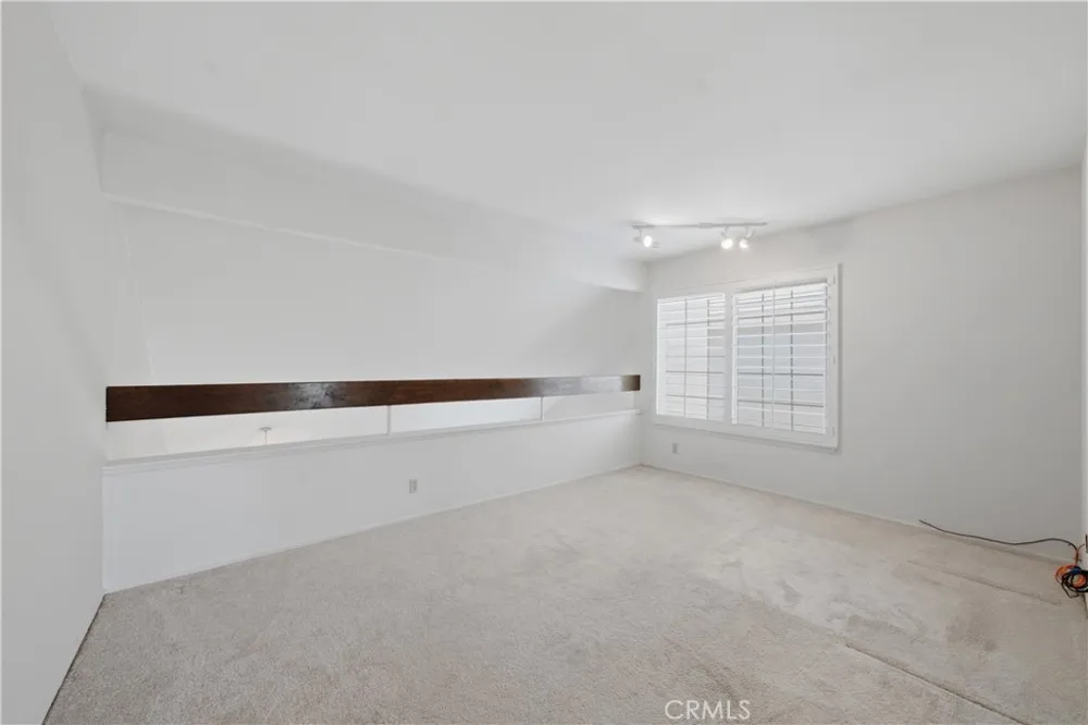 25211 Cinnamon Lake Forest, CA 92630
