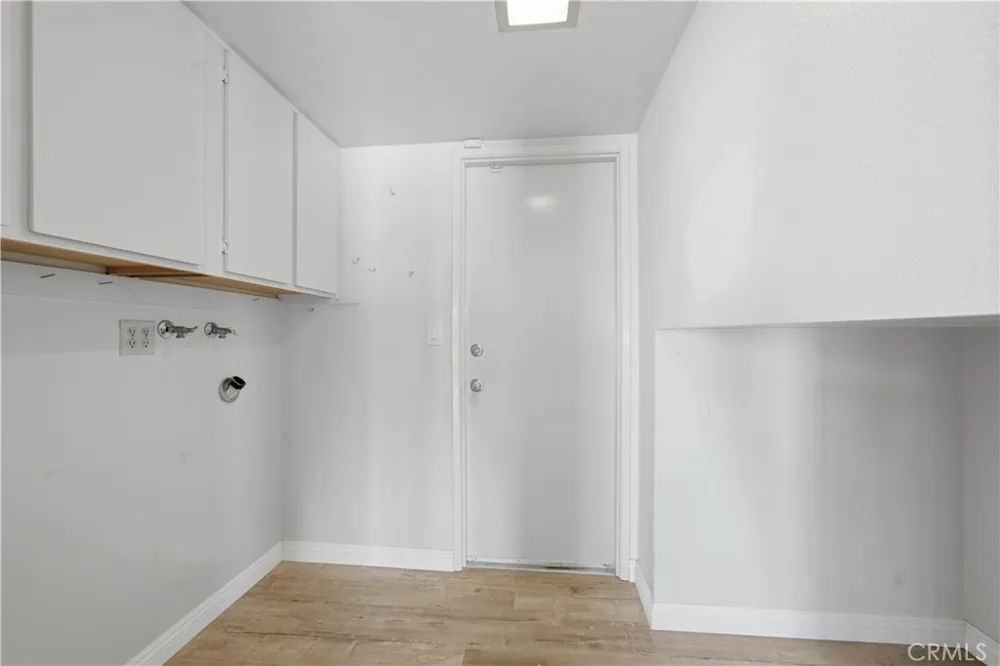 25211 Cinnamon Lake Forest, CA 92630