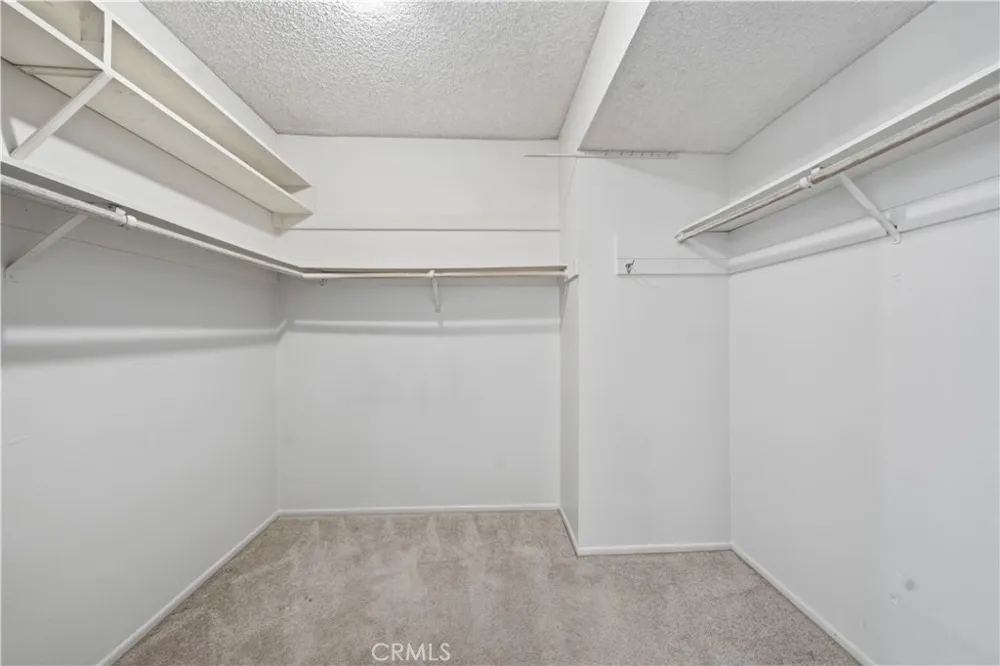 25211 Cinnamon Lake Forest, CA 92630