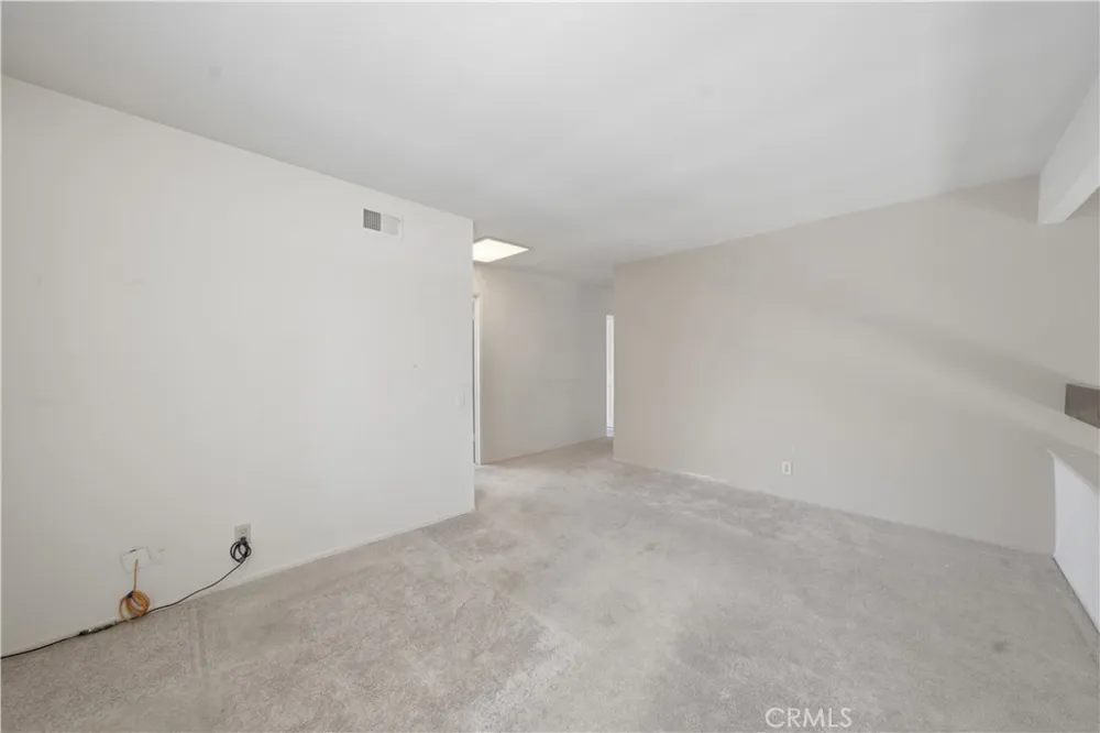 25211 Cinnamon Lake Forest, CA 92630