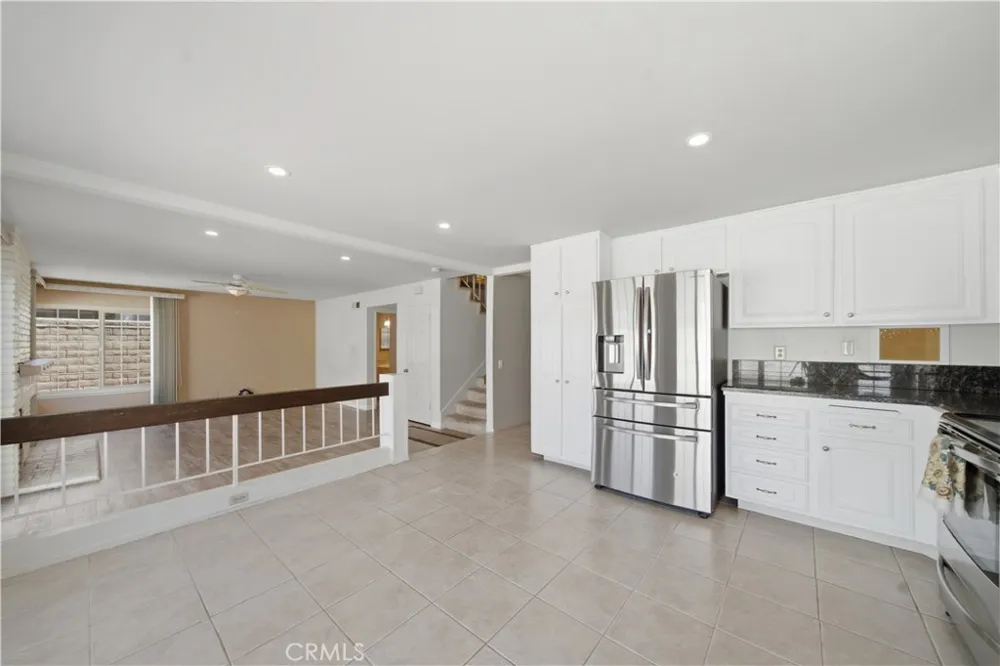 25211 Cinnamon Lake Forest, CA 92630