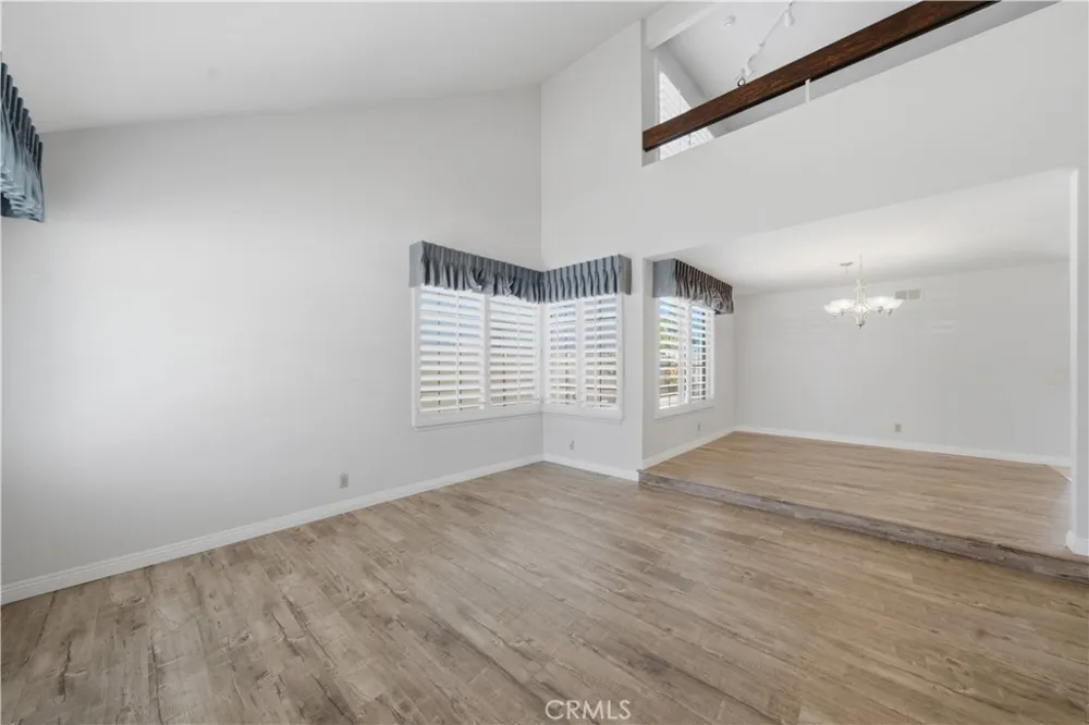 25211 Cinnamon Lake Forest, CA 92630