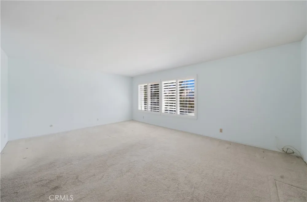 25211 Cinnamon Lake Forest, CA 92630