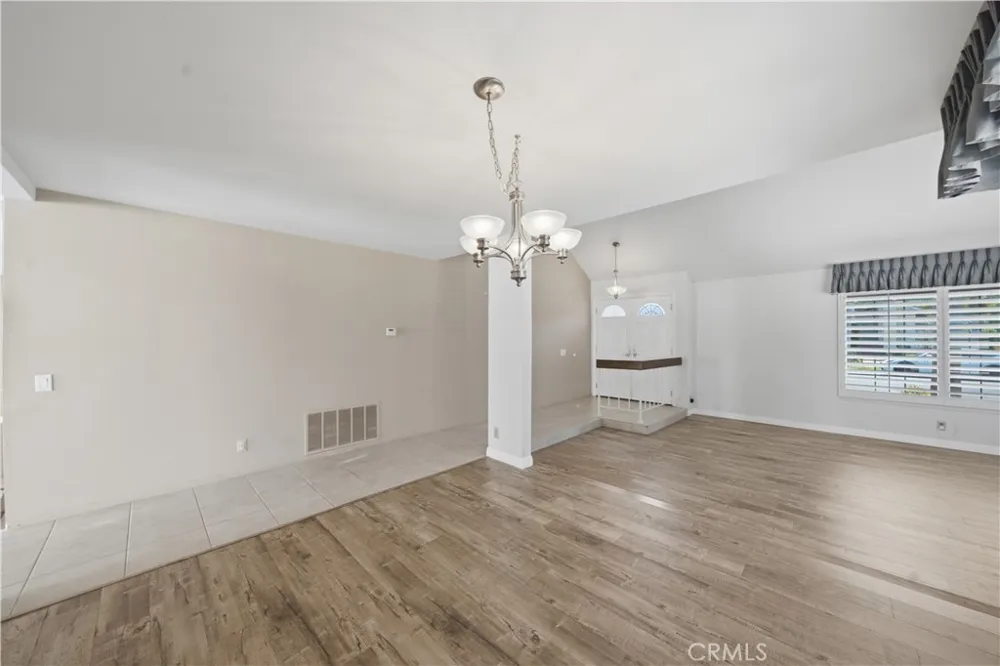 25211 Cinnamon Lake Forest, CA 92630