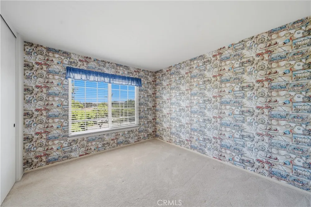 25211 Cinnamon Lake Forest, CA 92630