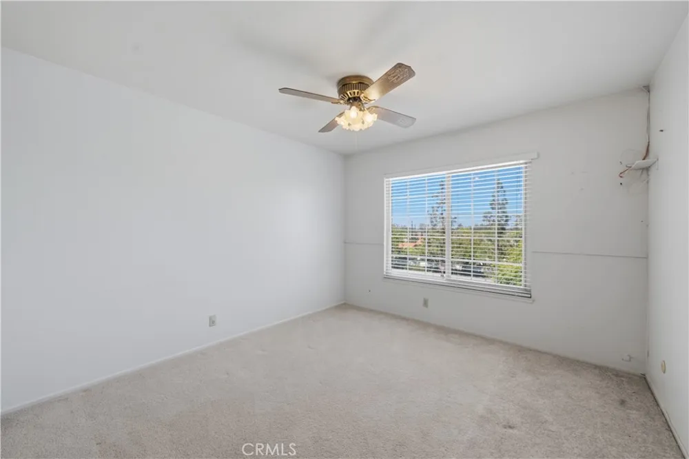 25211 Cinnamon Lake Forest, CA 92630