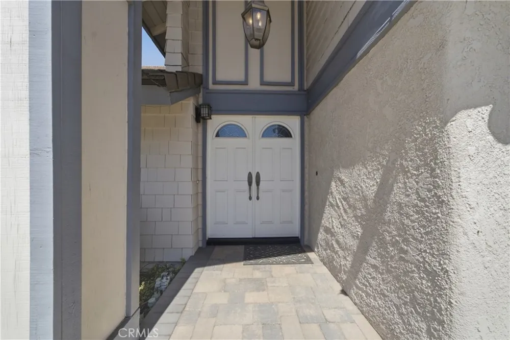 25211 Cinnamon Lake Forest, CA 92630