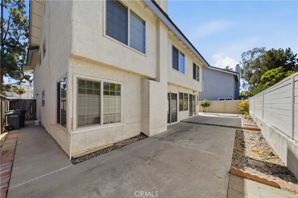 25211 Cinnamon Lake Forest, CA 92630