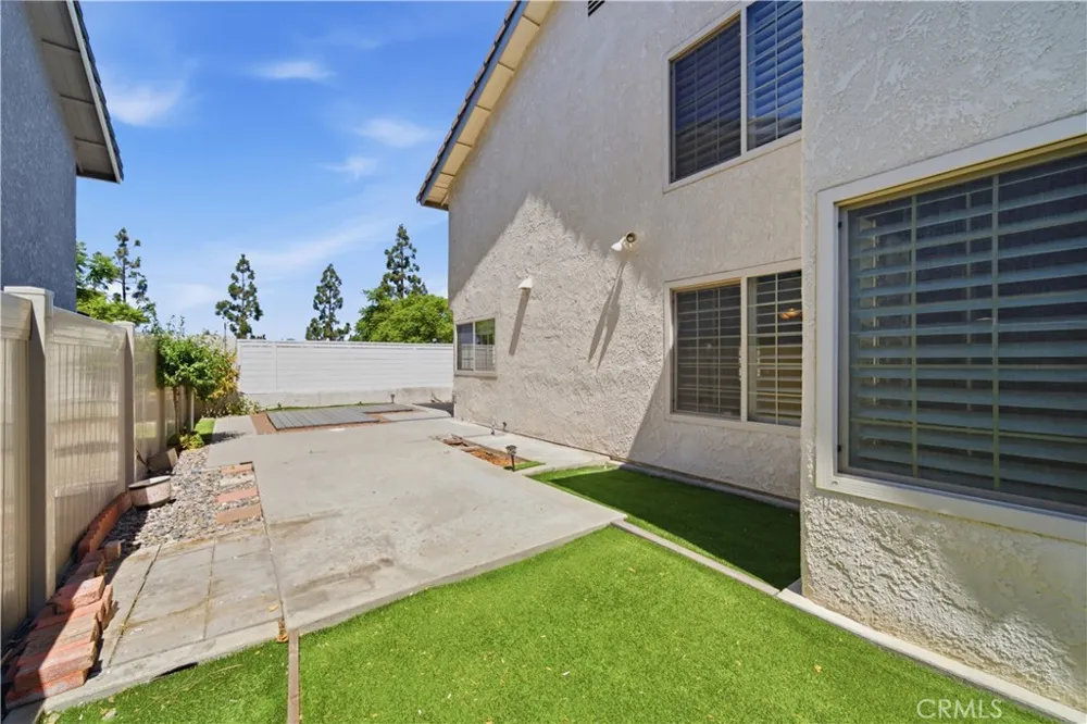 25211 Cinnamon Lake Forest, CA 92630