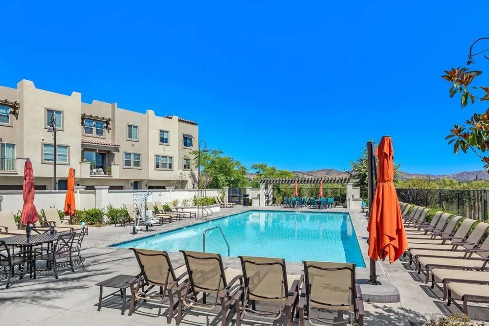 340 Waterbury Ct. Santee, CA 92071
