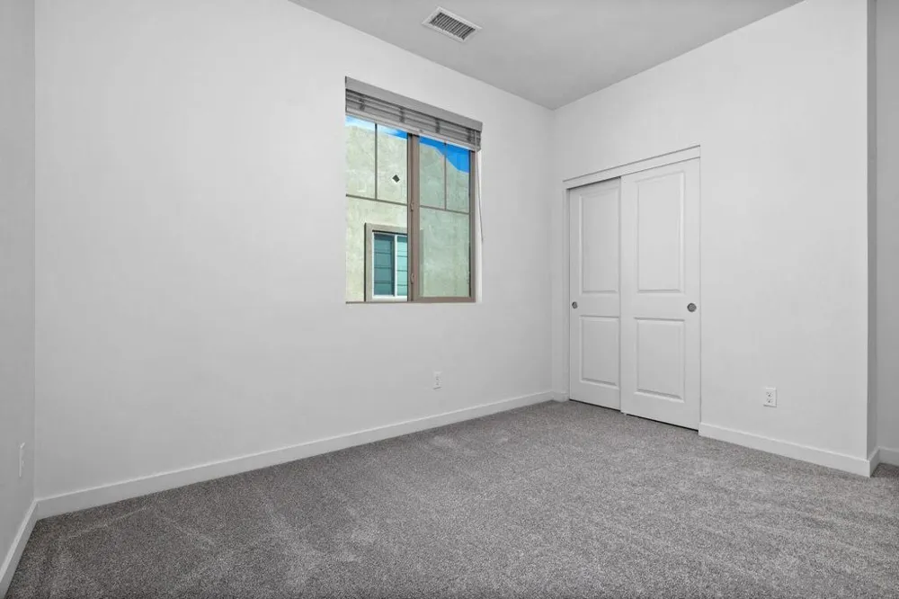 340 Waterbury Ct. Santee, CA 92071