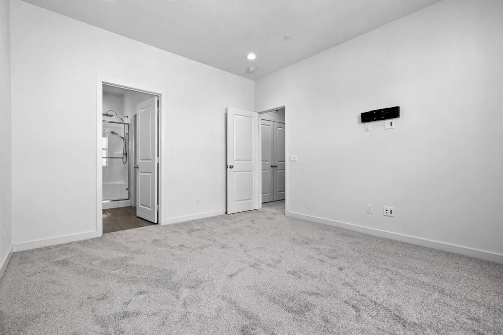 340 Waterbury Ct. Santee, CA 92071