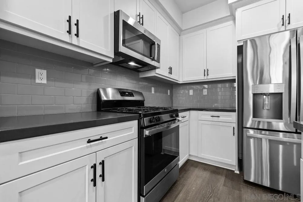 340 Waterbury Ct. Santee, CA 92071