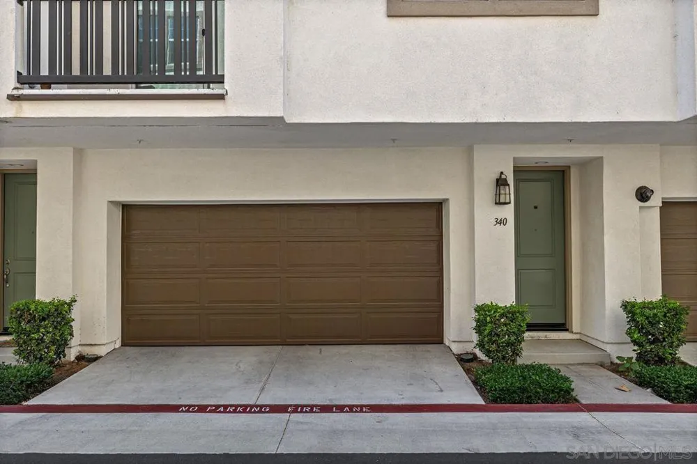 340 Waterbury Ct. Santee, CA 92071