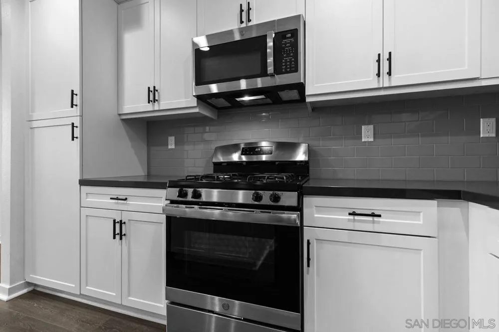 340 Waterbury Ct. Santee, CA 92071