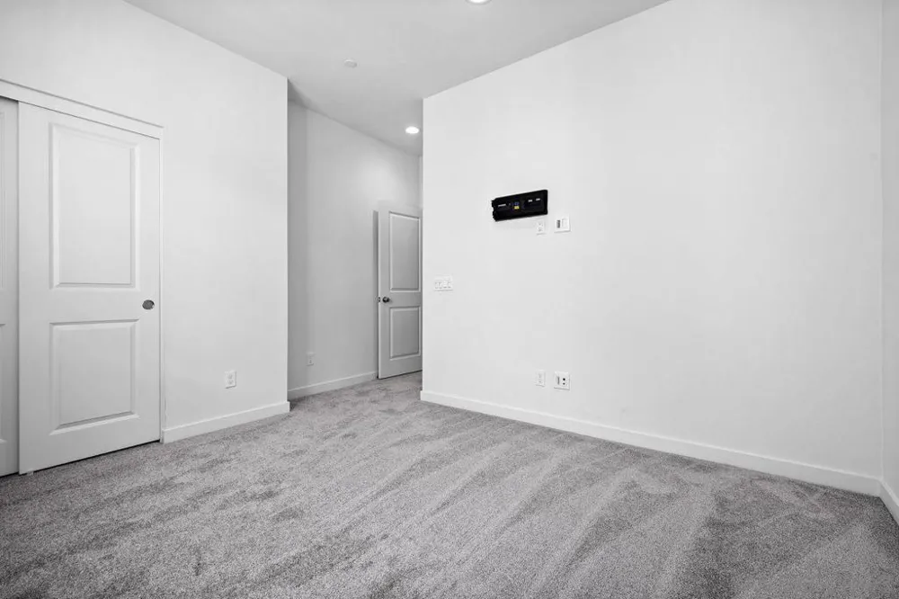 340 Waterbury Ct. Santee, CA 92071