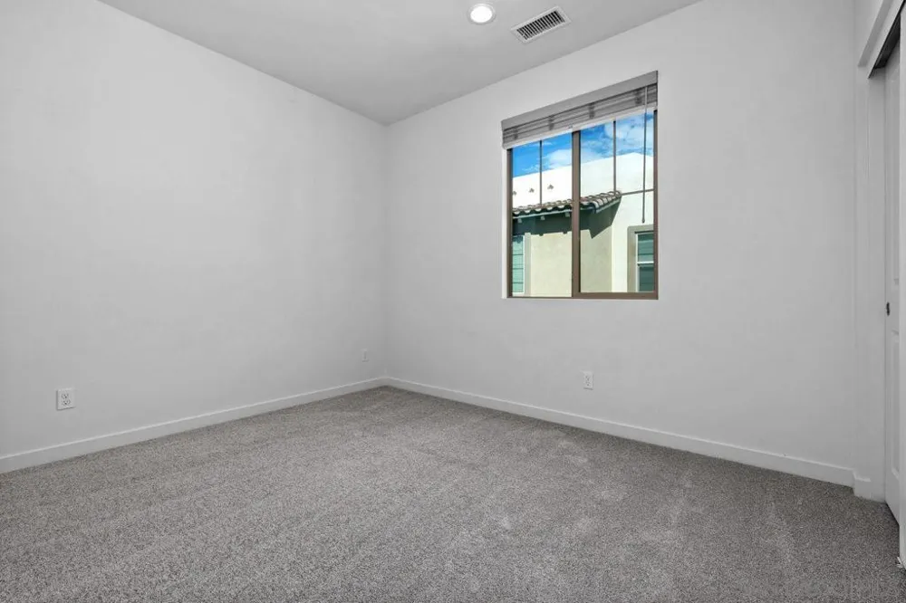340 Waterbury Ct. Santee, CA 92071