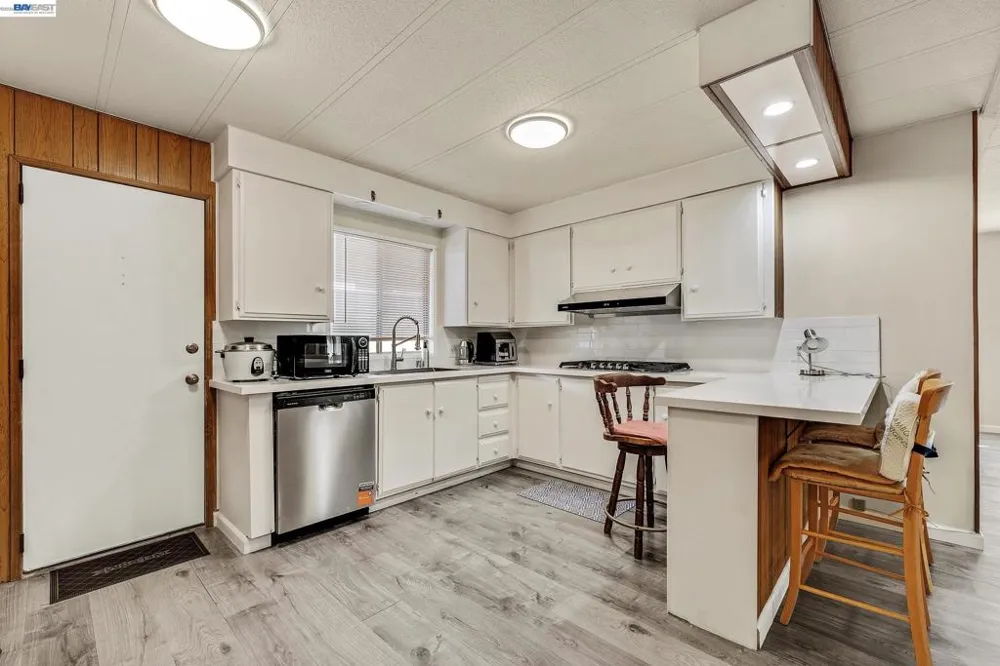 4141 Deep Creek Fremont, CA 94555