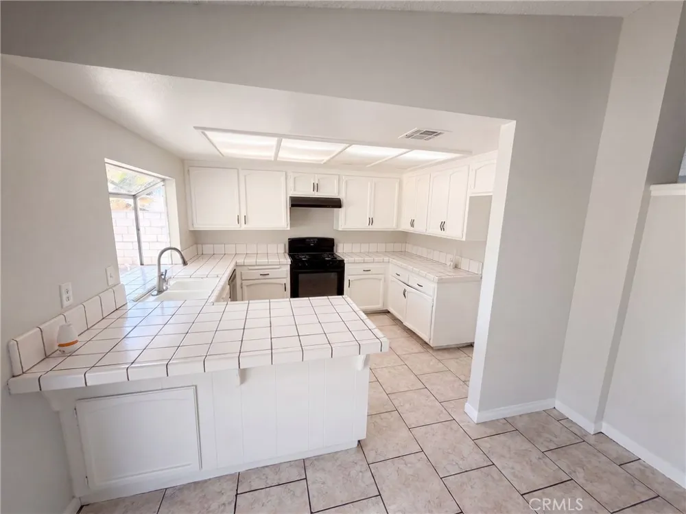 2796 Shiells Jurupa Valley, CA 92509