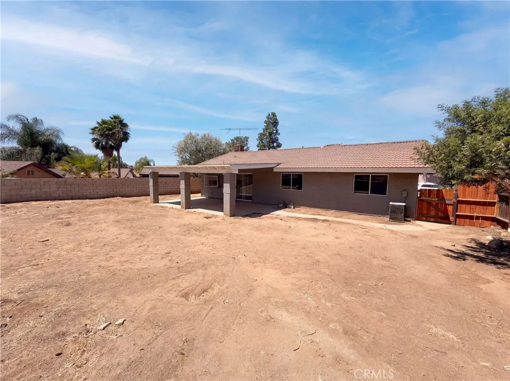 2796 Shiells Jurupa Valley, CA 92509