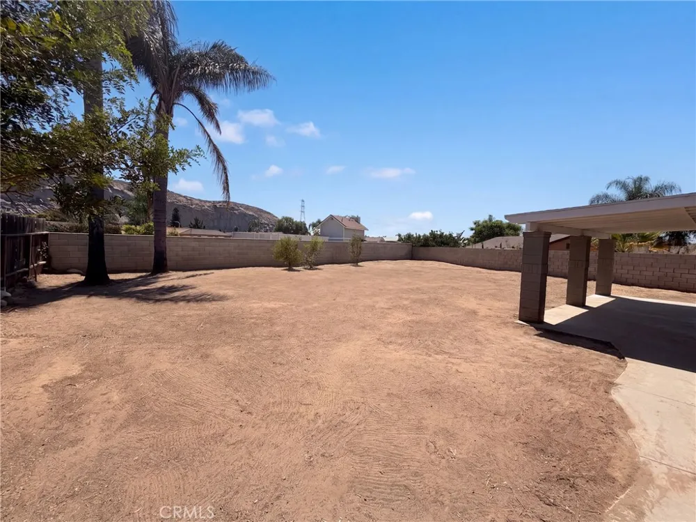 2796 Shiells Jurupa Valley, CA 92509