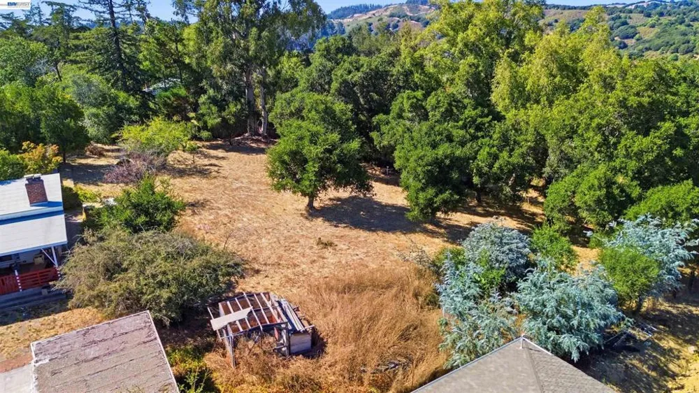 4618 Ewing Rd Castro Valley, CA 94546