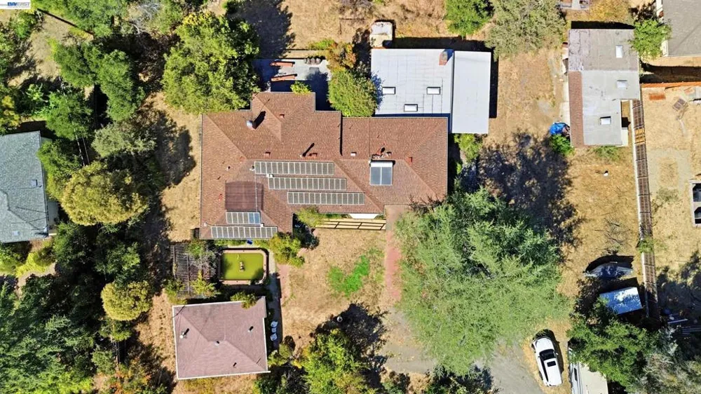 4618 Ewing Rd Castro Valley, CA 94546