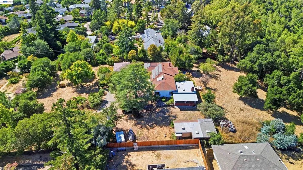 4618 Ewing Rd Castro Valley, CA 94546