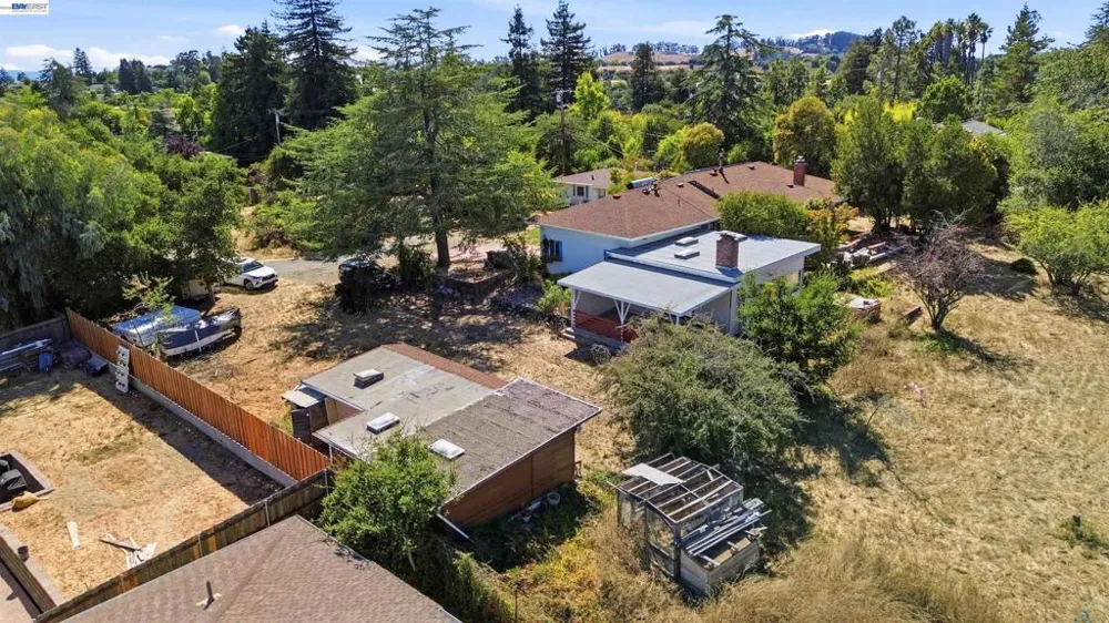 4618 Ewing Rd Castro Valley, CA 94546