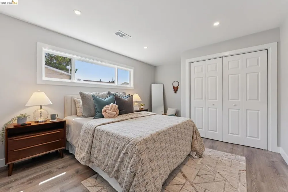 673 39Th St Richmond, CA 94805