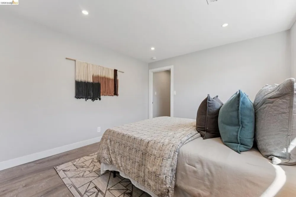 673 39Th St Richmond, CA 94805