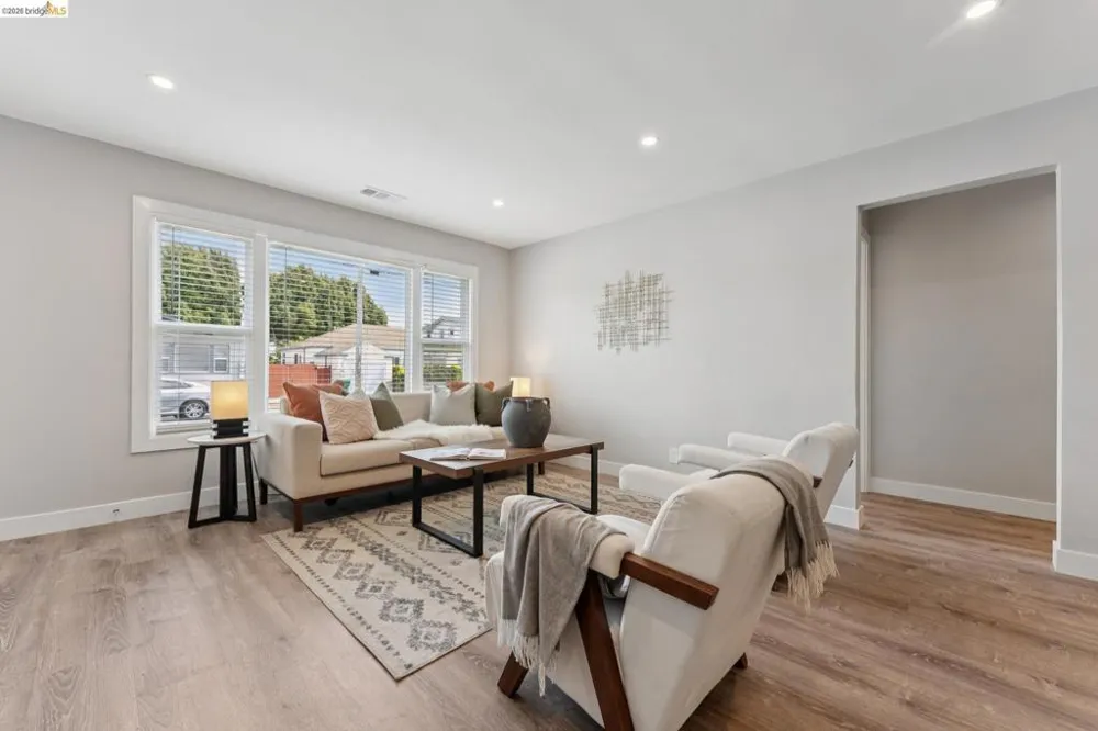 673 39Th St Richmond, CA 94805