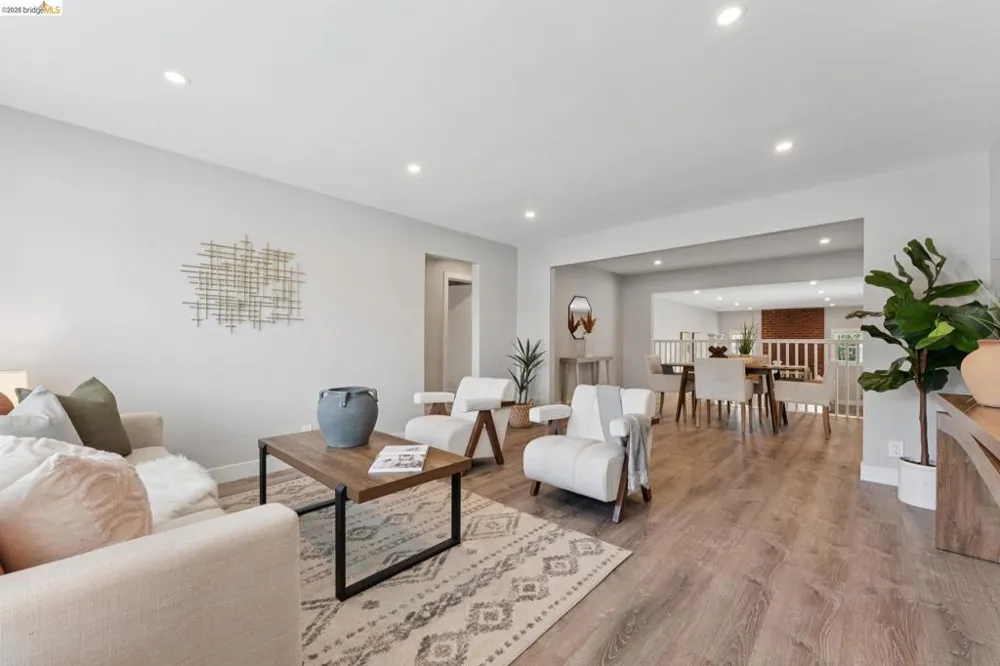 673 39Th St Richmond, CA 94805